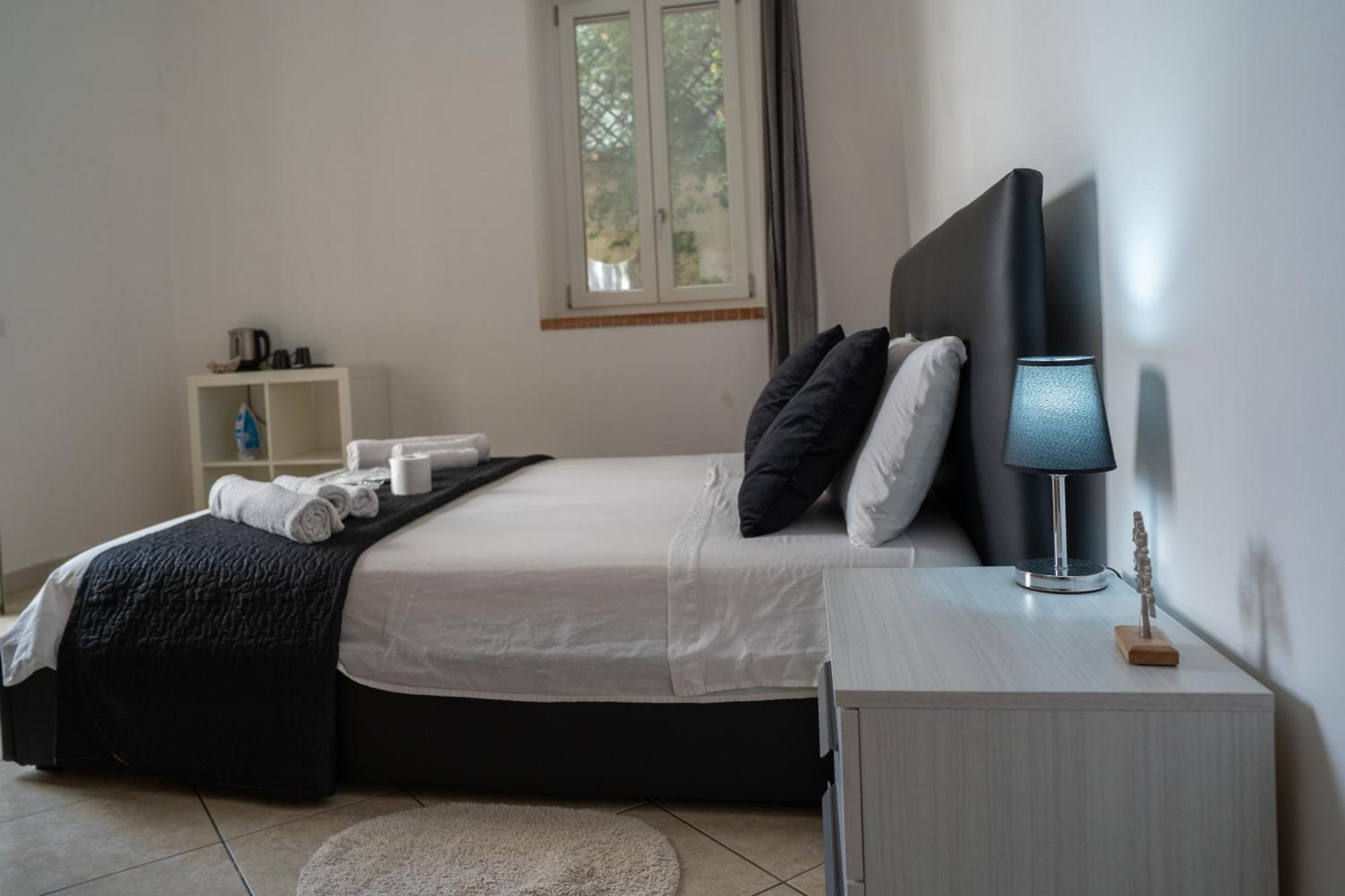 Bed and Breakfast Whitehouse Лечче Екстер'єр фото